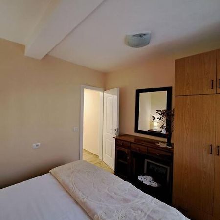 Quiet, Cozy, Luminous Apartment 티라나 외부 사진