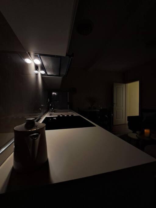 Quiet, Cozy, Luminous Apartment 티라나 외부 사진