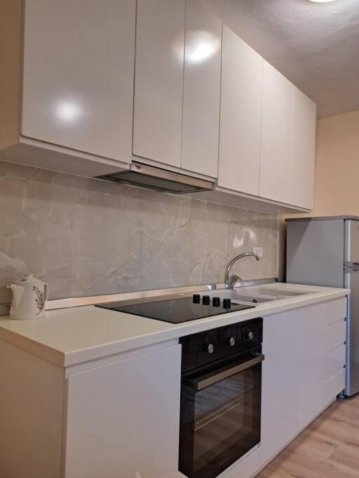 Quiet, Cozy, Luminous Apartment 티라나 외부 사진
