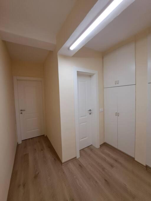 Quiet, Cozy, Luminous Apartment 티라나 외부 사진