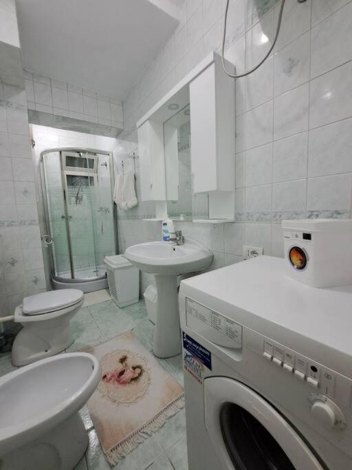 Quiet, Cozy, Luminous Apartment 티라나 외부 사진