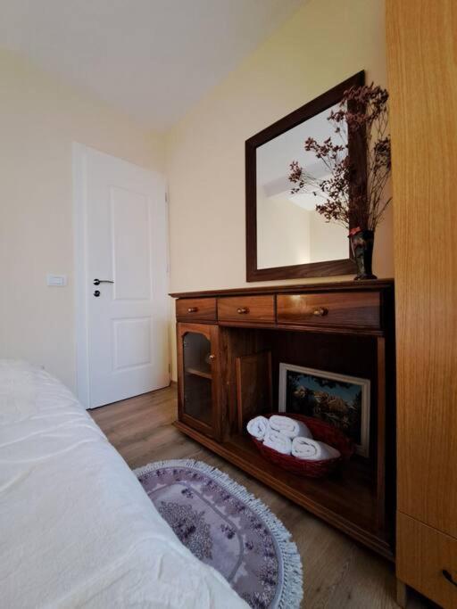 Quiet, Cozy, Luminous Apartment 티라나 외부 사진